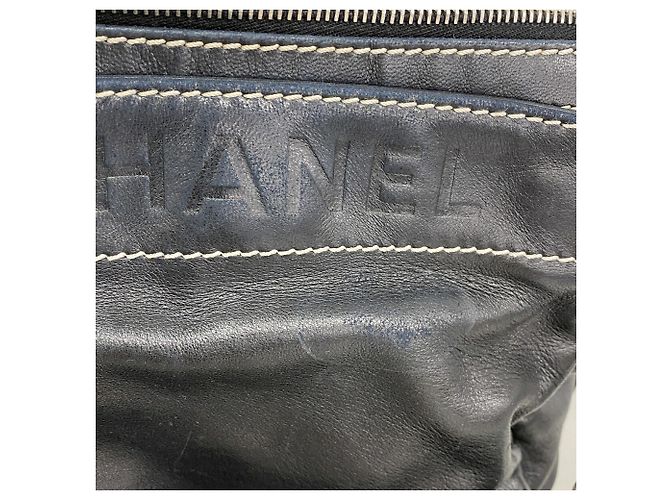 Chanel Schultertasche aus schwarzem Lammleder - Ansicht 10