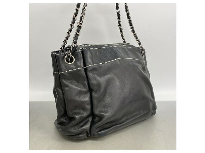 Chanel Schultertasche aus schwarzem Lammleder - Ansicht 2