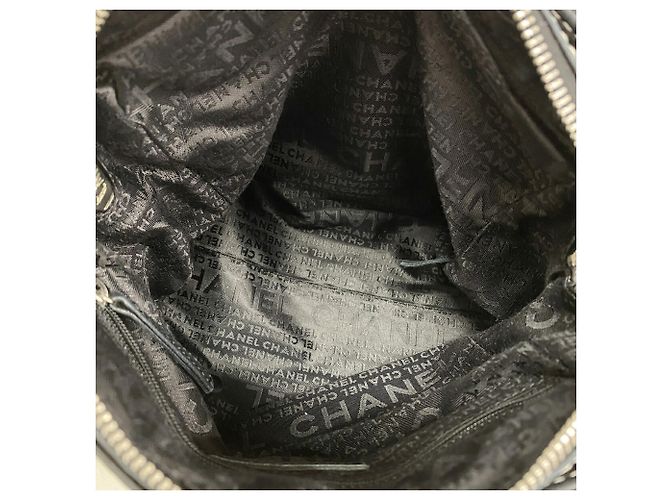 Chanel Schultertasche aus schwarzem Lammleder - Ansicht 4