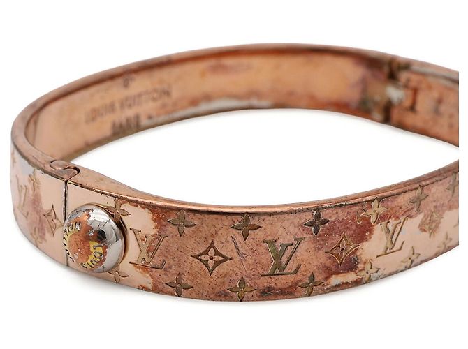 Brazalete Rígido Monogram Louis Vuitton Dorado - vista 5
