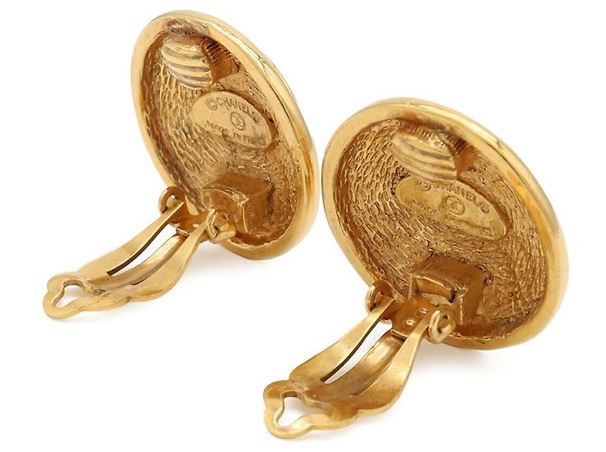 Chanel Matelassé Coco Mark Button Runde Ohrringe Golden - Ansicht 5