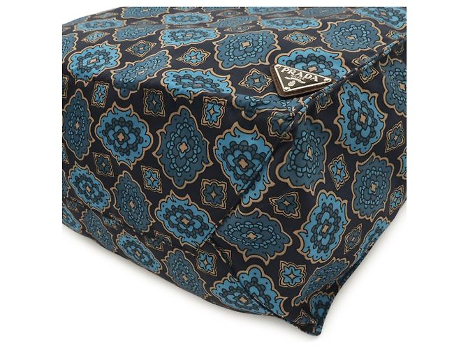 Borsa Tote Prada Triangle Tessuto Stampato Marrone Blu Blu navy - vista 4