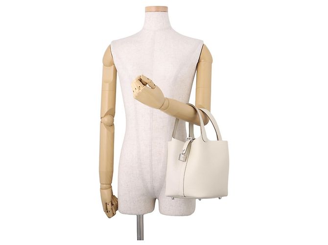 Hermès Bolsa Hermes Picotin Lock PM na cor Ivory Cru - vista 4