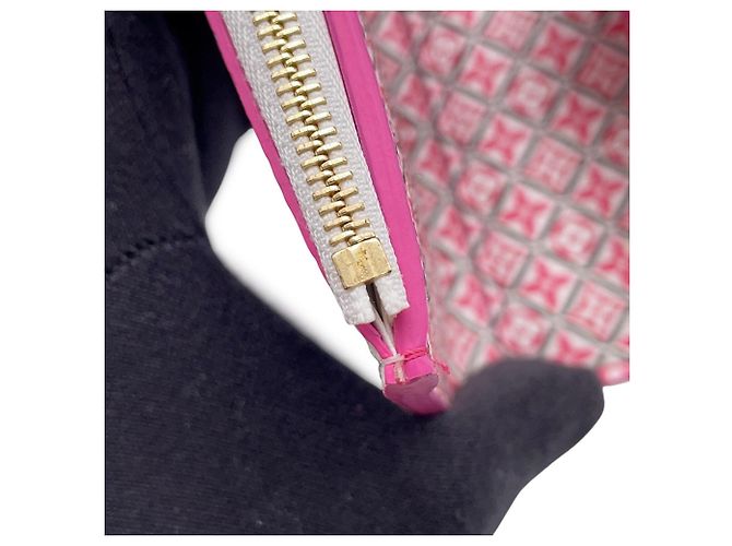 Louis Vuitton Tri-fold Wallet in Monogram Empreinte Pink Cream - view 7