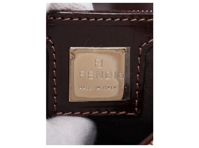 Borsa a mano Fendi Baguette in pelle con perline Marrone - vista 9