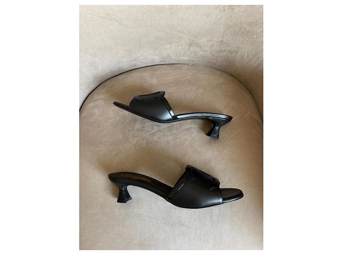 Chanel Sandali CC con Tacco in Pelle Nera Nero - vista 7