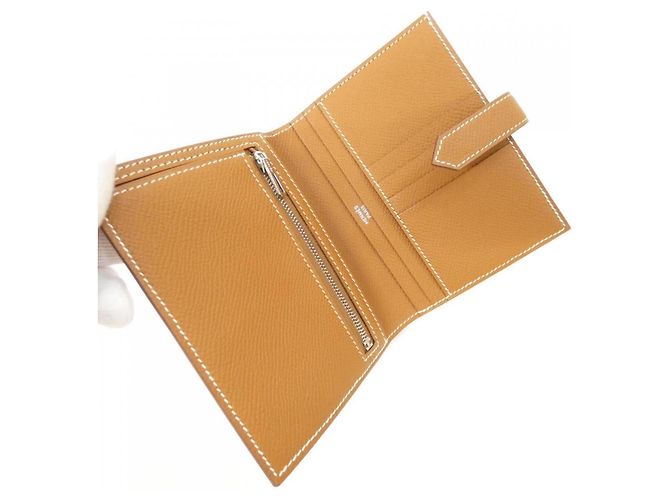 Hermès Cartera Hermes Bearn Compact Castaño - vista 3
