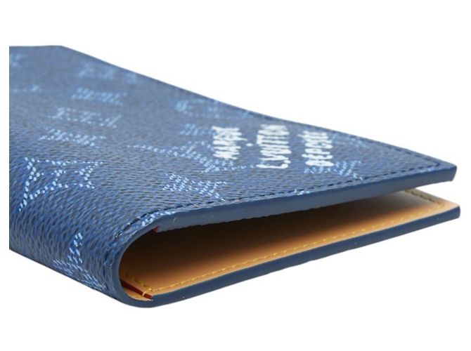 Funda de Pasaporte Louis Vuitton Monogram Heritage Azul marino - vista 4