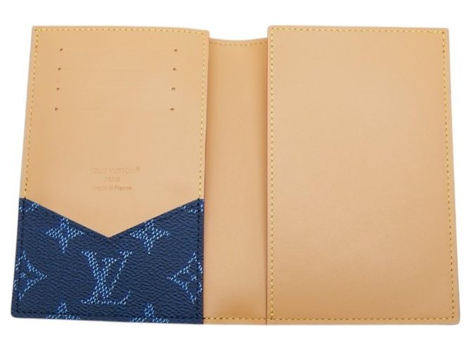 Funda de Pasaporte Louis Vuitton Monogram Heritage Azul marino - vista 6