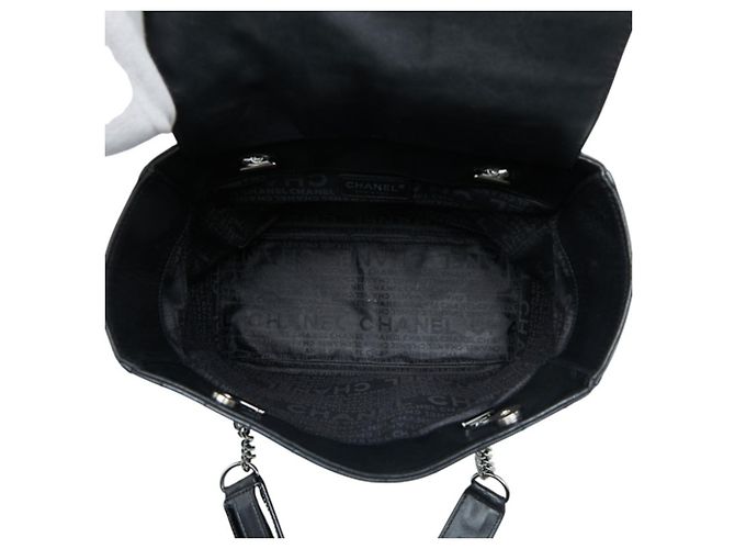 Chanel Coco Mark Camellia Chocolate Bar Chain Tote Bag Schwarz - Ansicht 9