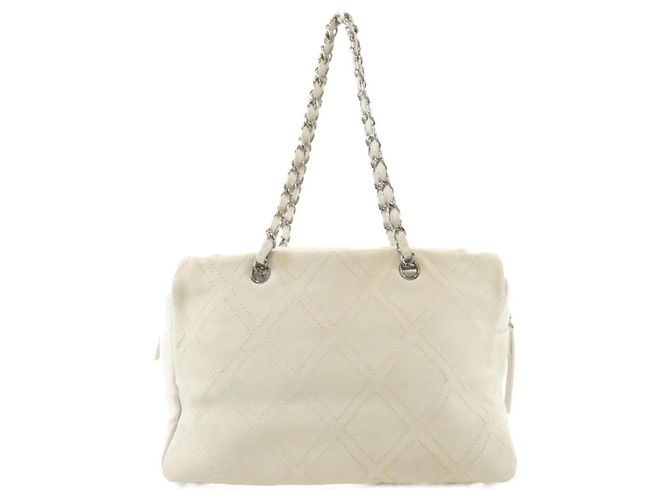 Timeless Chanel 32455 Gebrauchte Schultertasche Weiß - Ansicht 2