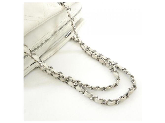 Timeless Chanel 32455 Gebrauchte Schultertasche Weiß - Ansicht 6