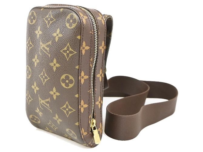 Louis Vuitton Geronimos Monogram Marrom - vista 3