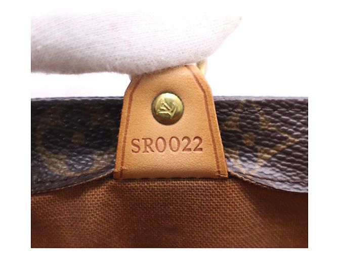 Sac à main Louis Vuitton Monogram Vavin PM Marron Beige - vue 18