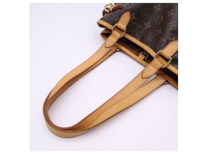 Bolsa Louis Vuitton Monogram Batignolles Horizontal Marrom Bege - vista 5