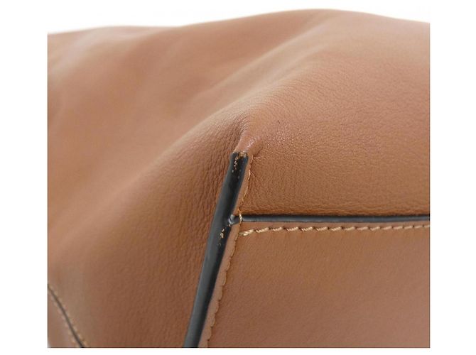 Loewe Cuby Crossbody-Tasche Beige - Ansicht 2