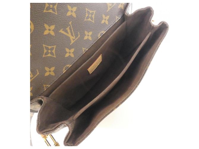 Bolsa Louis Vuitton Monogram Pochette Métis MM Marrom Monograma - vista 8