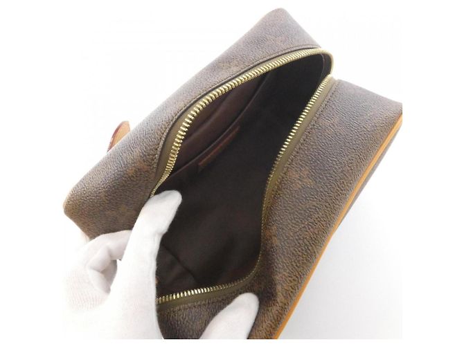 Neceser Louis Vuitton Monogram Dust Locker Castaño Monograma - vista 6