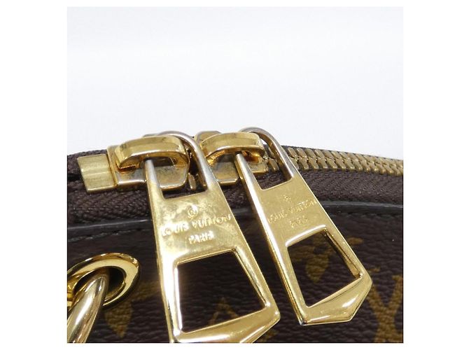 Sac à épaule Louis Vuitton Monogram Odeon PM Marron Monogramme - vue 4