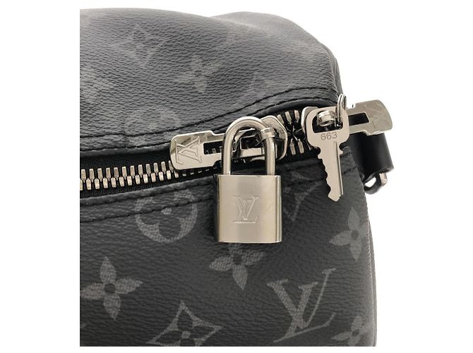 Louis Vuitton Monogram Eclipse Keepall Bandoulière 45cm Noir Monogramme - vue 3