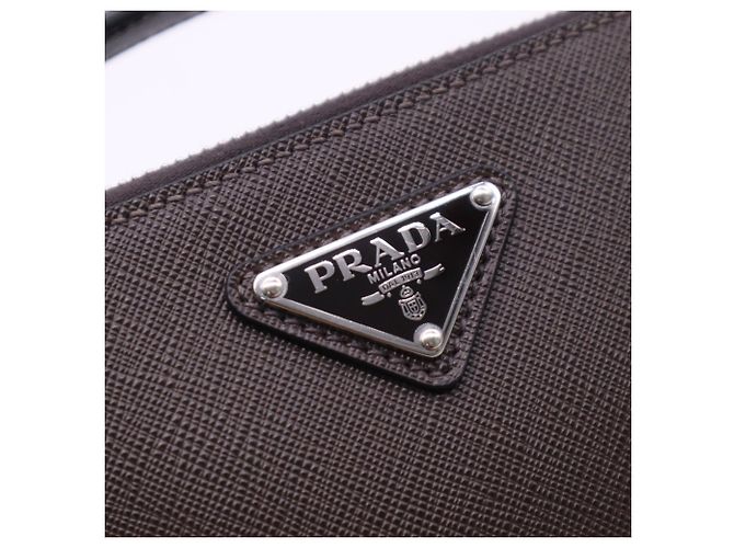 PRADA Schultertasche aus Saffiano-Leder Brick Braun - Ansicht 13