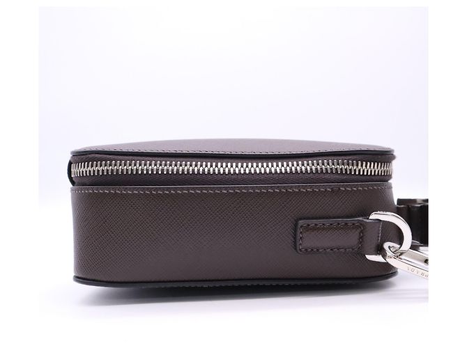 PRADA Schultertasche aus Saffiano-Leder Brick Braun - Ansicht 6