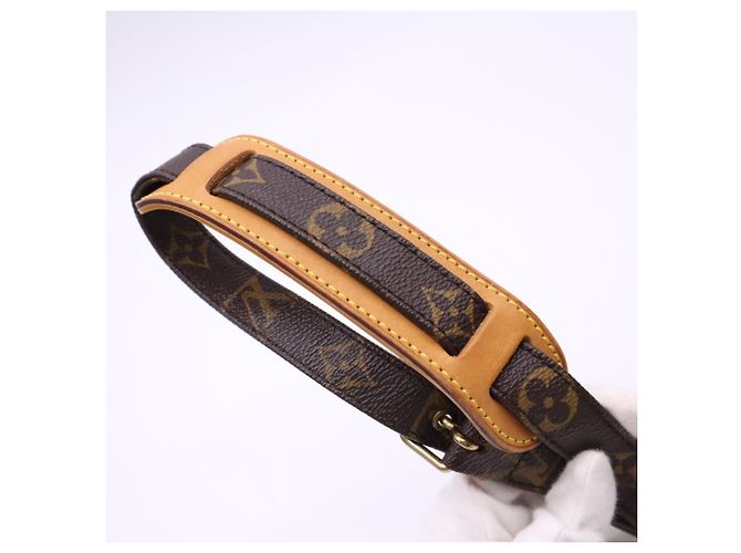 Bolsa de Ombro Nile Monogram Louis Vuitton Marrom Bege - vista 9