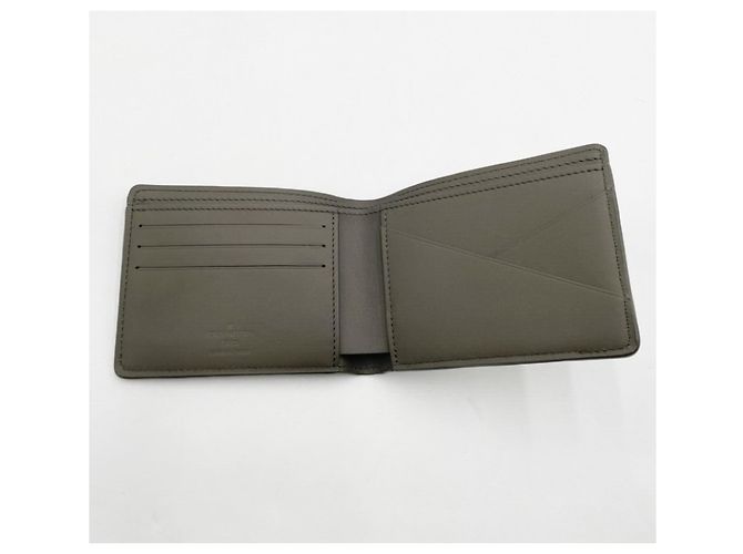 Louis Vuitton Bi-Fold Wallet Khaki - view 8