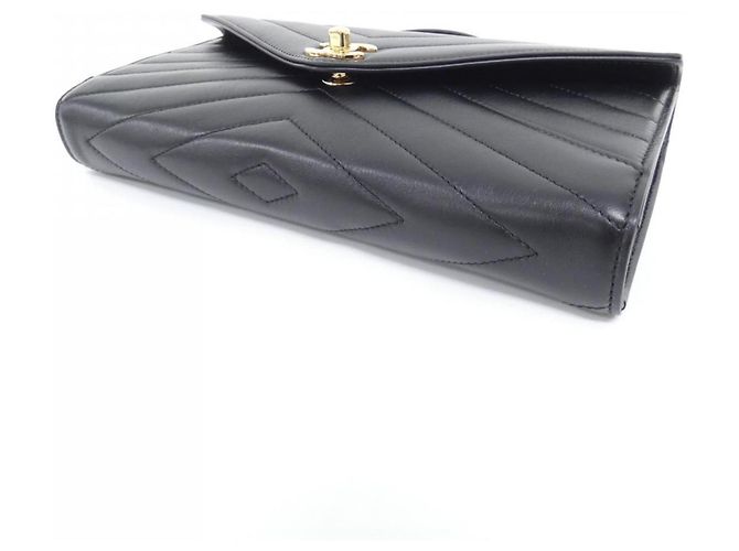 Borsa a mano in pelle Chanel AS6044 Nero - vista 3