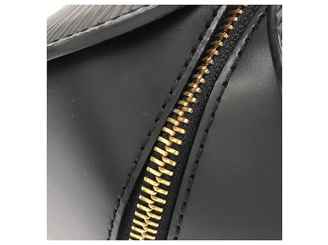 Borsa Louis Vuitton Epi Soufflot Nero - vista 3