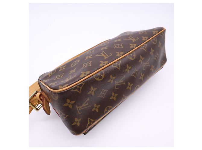 Borsa Louis Vuitton Monogram Viva Cite MM Marrone Beige - vista 6