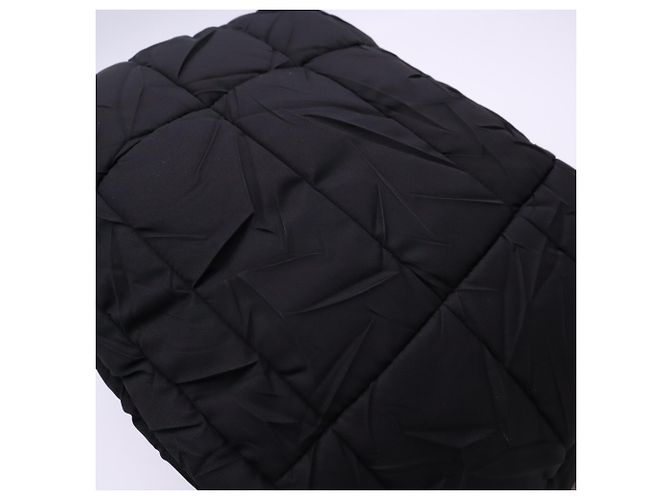 Clutch e borsa a tracolla Prada in nylon nero Saffiano - vista 4
