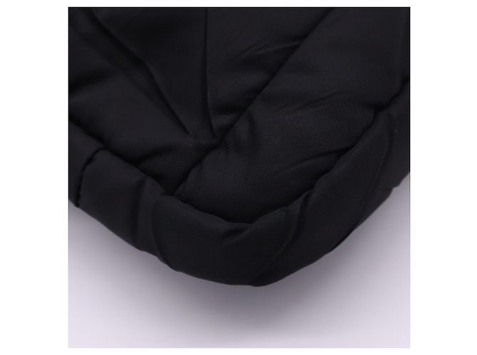 Clutch e borsa a tracolla Prada in nylon nero Saffiano - vista 9