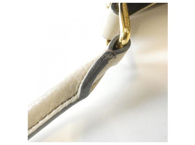Borsa a tracolla Louis Vuitton Mahina L M93819 - vista 8