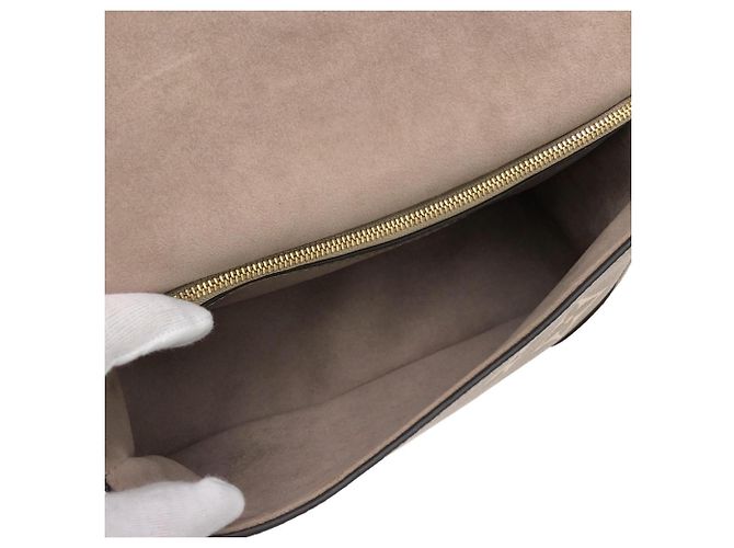 Borsa a tracolla Louis Vuitton Bicolor Monogram Empreinte Diane Grigio Crudo - vista 8