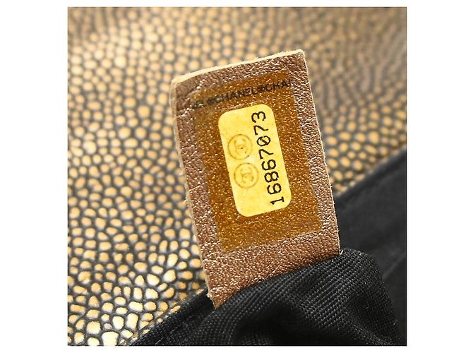 Chanel Timeless Half Moon Flap Caviar Medium Dorado - vista 5