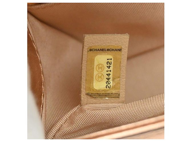 Chanel Boy Flap Quilted Perforated Lambskin Old Medium Metallico - vista 5