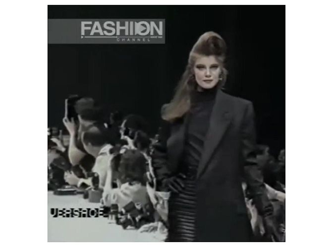 Falda Tubo Gianni Versace Couture 1988 de Lana Gris - vista 9