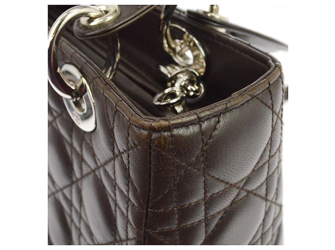 Christian Dior Lady Dior Cannage Quilt Lambskin Medium Marrone - vista 6