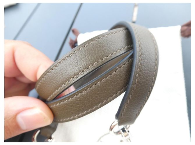 Hermès Tracolla in pelle kaki per borsa Kelly Grigio Silver hardware - vista 4