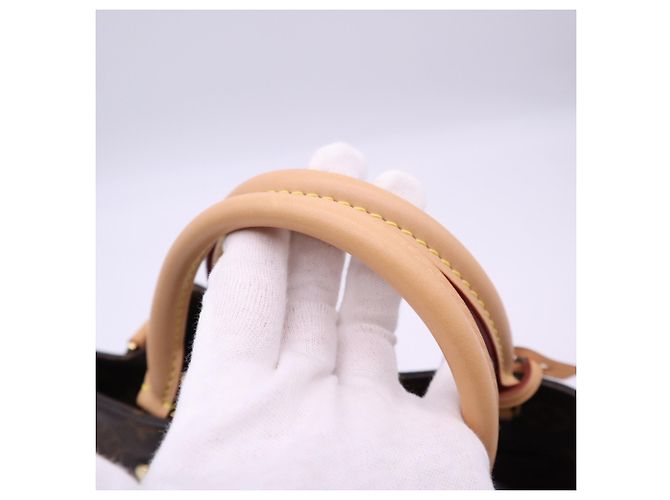 Bolso Louis Vuitton Monogram Montaigne BB Castaño Beige - vista 11
