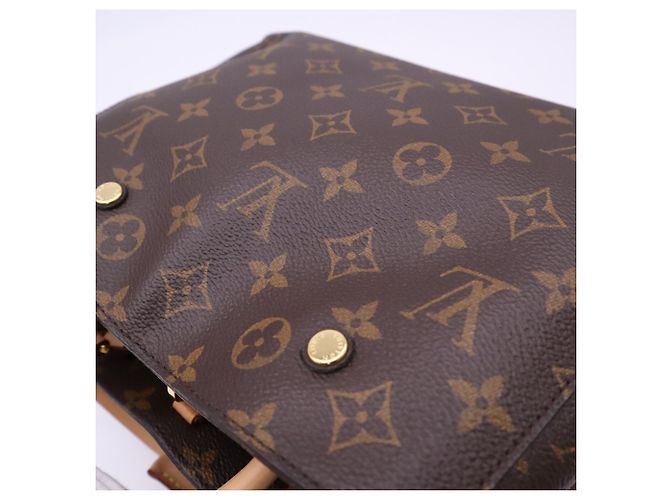 Bolso Louis Vuitton Monogram Montaigne BB Castaño Beige - vista 4