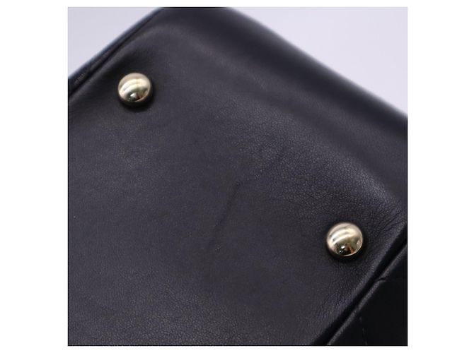 Bolso Chanel Matelassé Turnlock Negro - vista 12