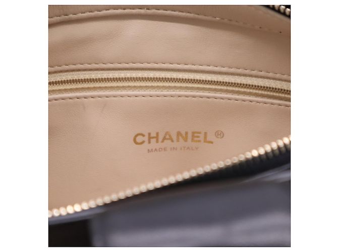 Bolso Chanel Matelassé Turnlock Negro - vista 20