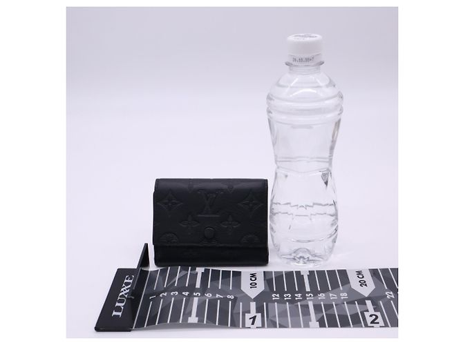 Cartera Louis Vuitton Monogram Shadow Victor Negro - vista 3