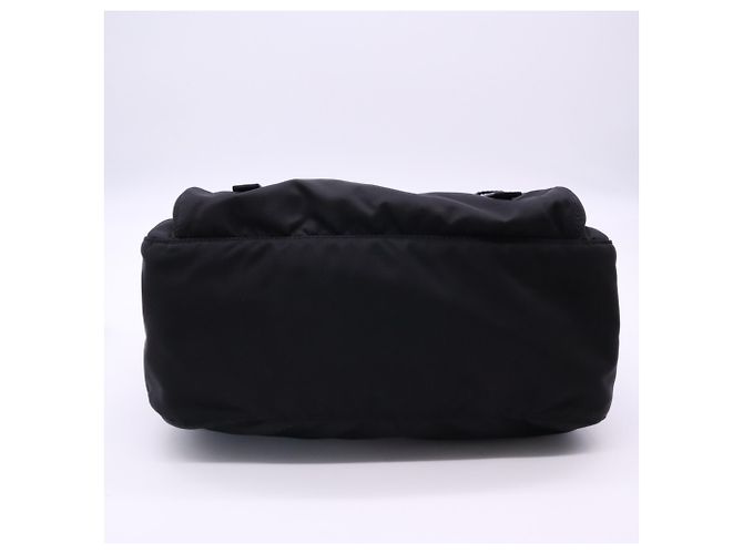 Sac à épaule Prada en polyamide recyclé Saffiano Noir - vue 7
