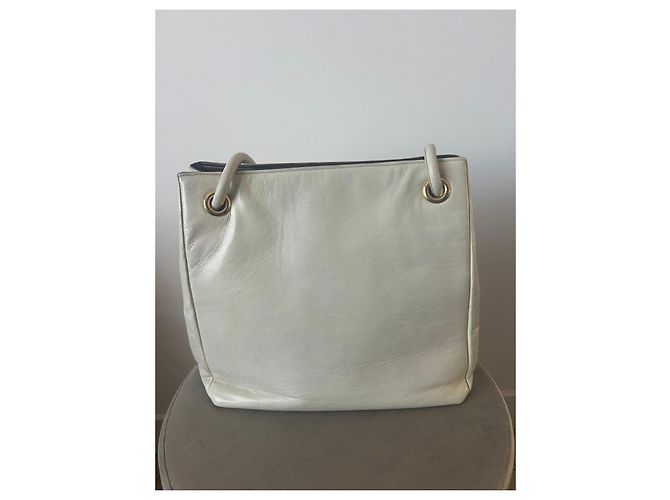 Borsa Tote Chanel in Pelle Ecru Bianco - vista 4
