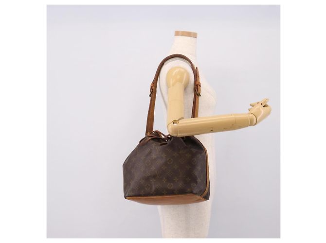 LOUIS VUITTON Monogram Petit Noe Shoulder Bag M42226 LV Auth 203276 Monogramma - vista 19