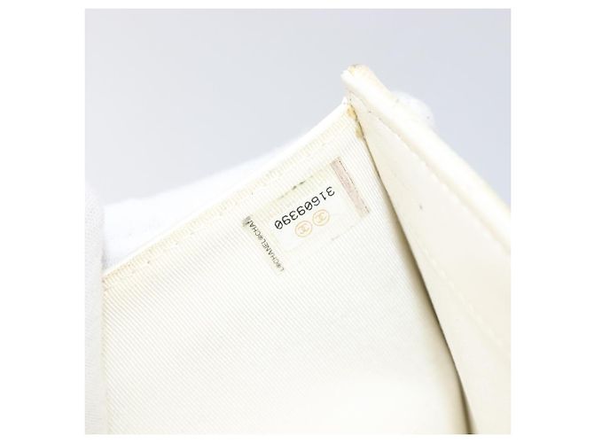 Cartera larga CHANEL Matelasse Caviar Skin White Gold CC Auth 200700 Blanco Dorado - vista 25