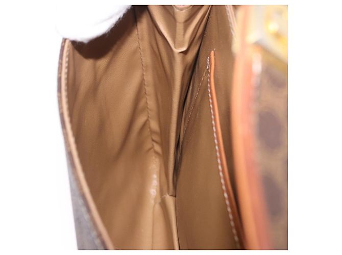 16 Céline Borsa a tracolla CELINE Macadam Canvas PVC Leather Brown Gold Auth 200927 Marrone D'oro - vista 31